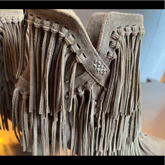 JEAN-MICHEL CAZABAT SUEDE FRINGE BOOTIE - Picture 5 of 10